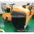 800kg Mini Ride On Tandem Vibrating Roller (FYL-850)